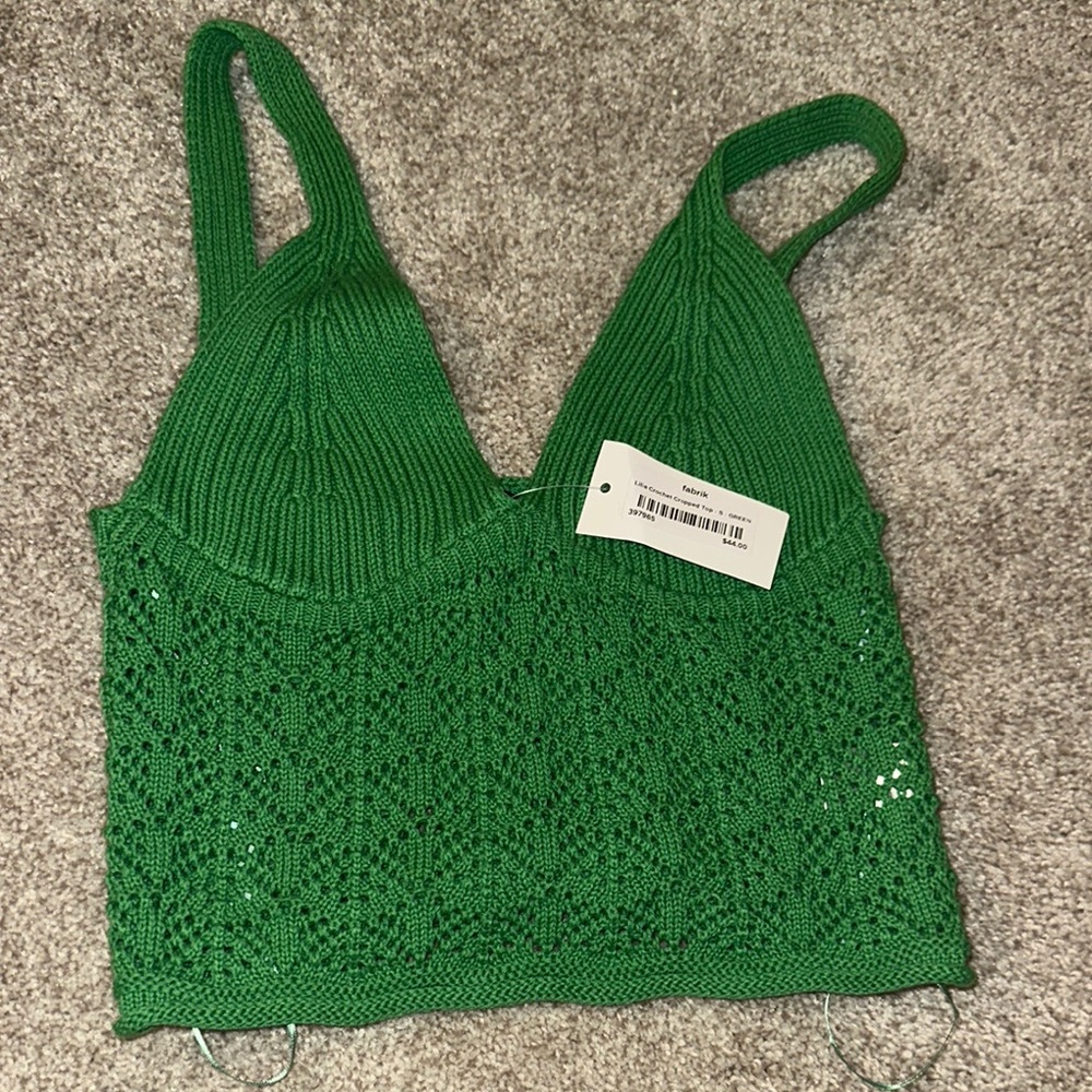 fab'rik Green Ribbed Cropped Tank Top
